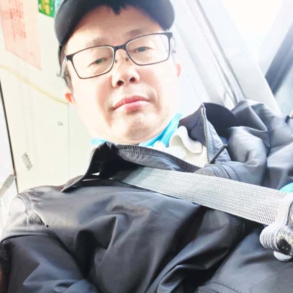 上海56岁单身帅哥真诚找对象-德州征婚相亲网