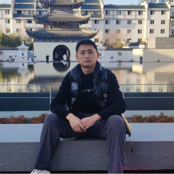 31岁岁湖北单身帅哥 - 德州吉缘网